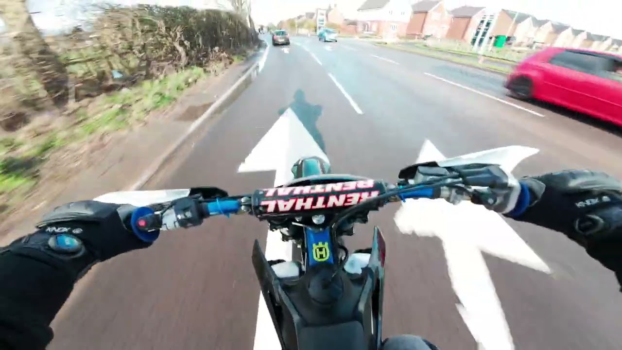 Girl rides supermoto for the FIRST time!!