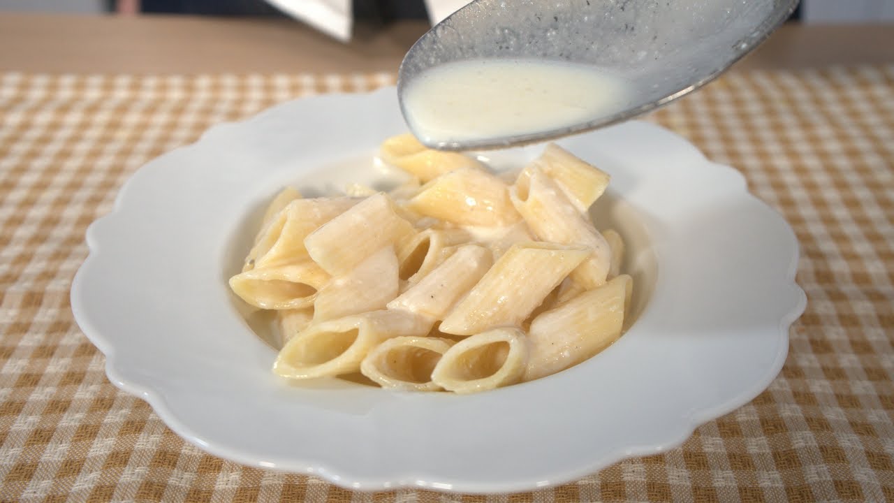 Pasta ai quattro formaggi, ricetta SENZA PANNA ( gorgonzola, taleggio, Asiago e Emmenthal)