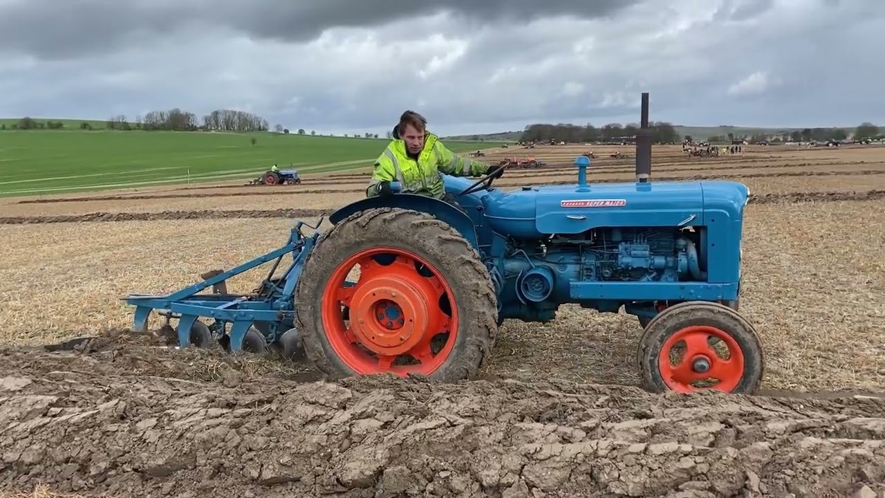 Classic tractors, Heddington & Stockley ploughing association match spring 2024