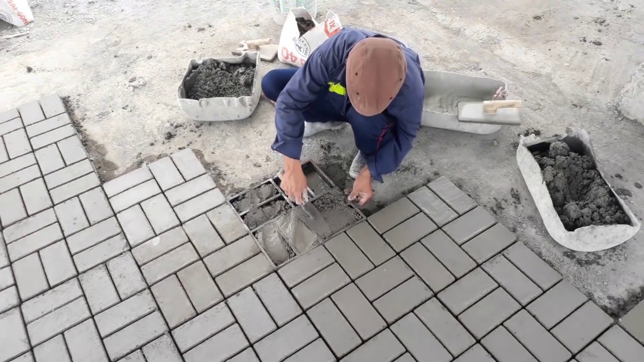 Khuôn tạo gạch ximăng lót sân , vĩa hè