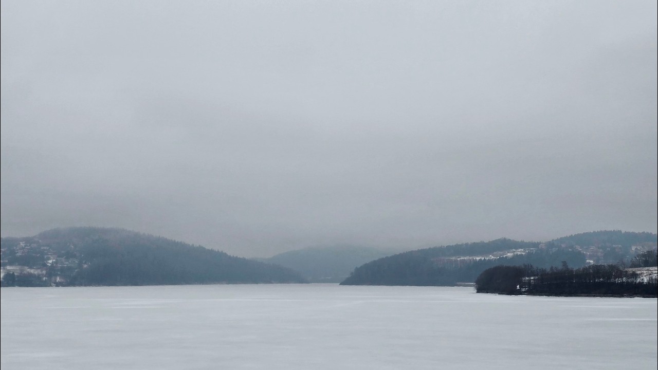 Poland is beautiful! Mucharz Lake in Winter