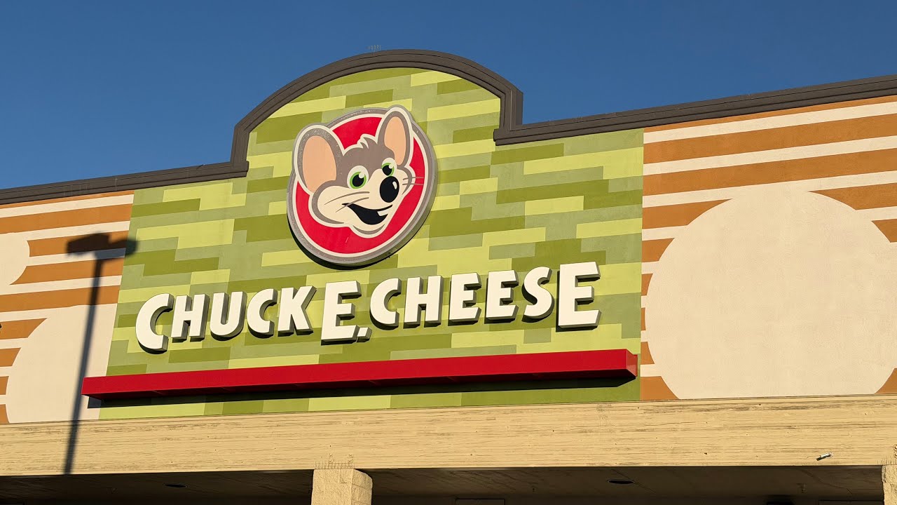 Экскурсия по магазину Chuck E Cheese (Пиноле, Калифорния)