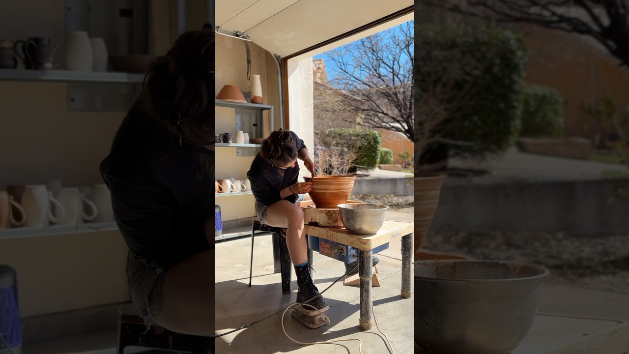 Throwing a Large Bowl on the wheel #pottery #ceramics #wheelthrowing