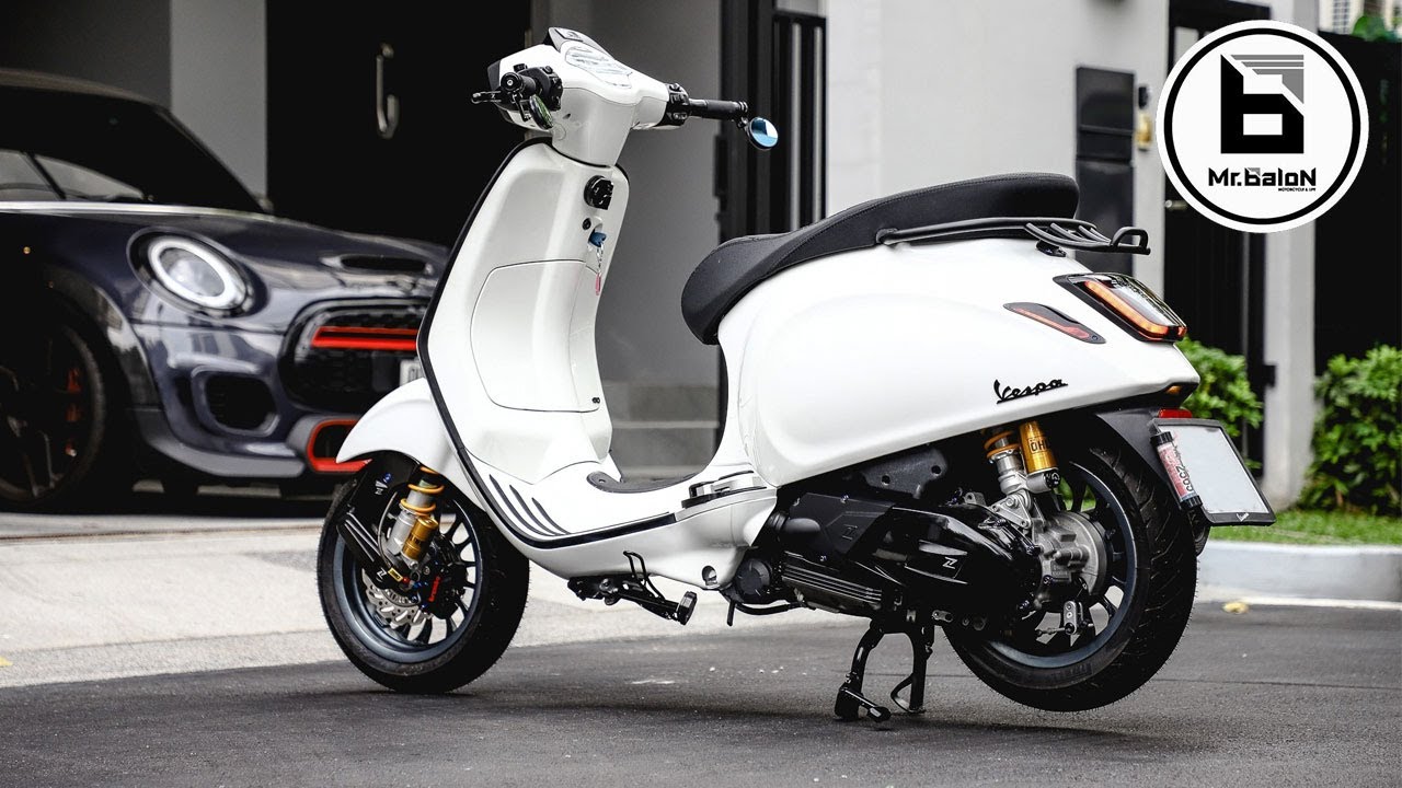 Vespa Sprint ขาวๆอะไหล่แต่งเต็มลำ ไม่หล่อตรงไหนเอาปากกามาวง 😬