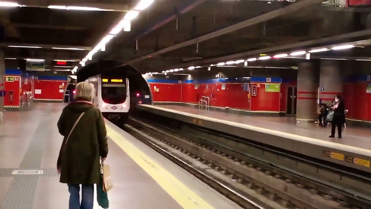 Metro de Madrid líneas 4 y 8.
