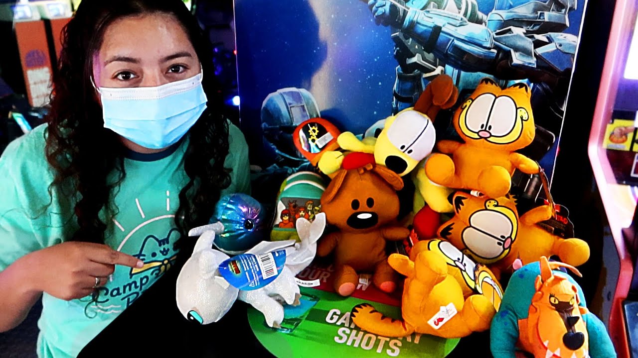 It's a good day when we Win this much from a Claw Machine!