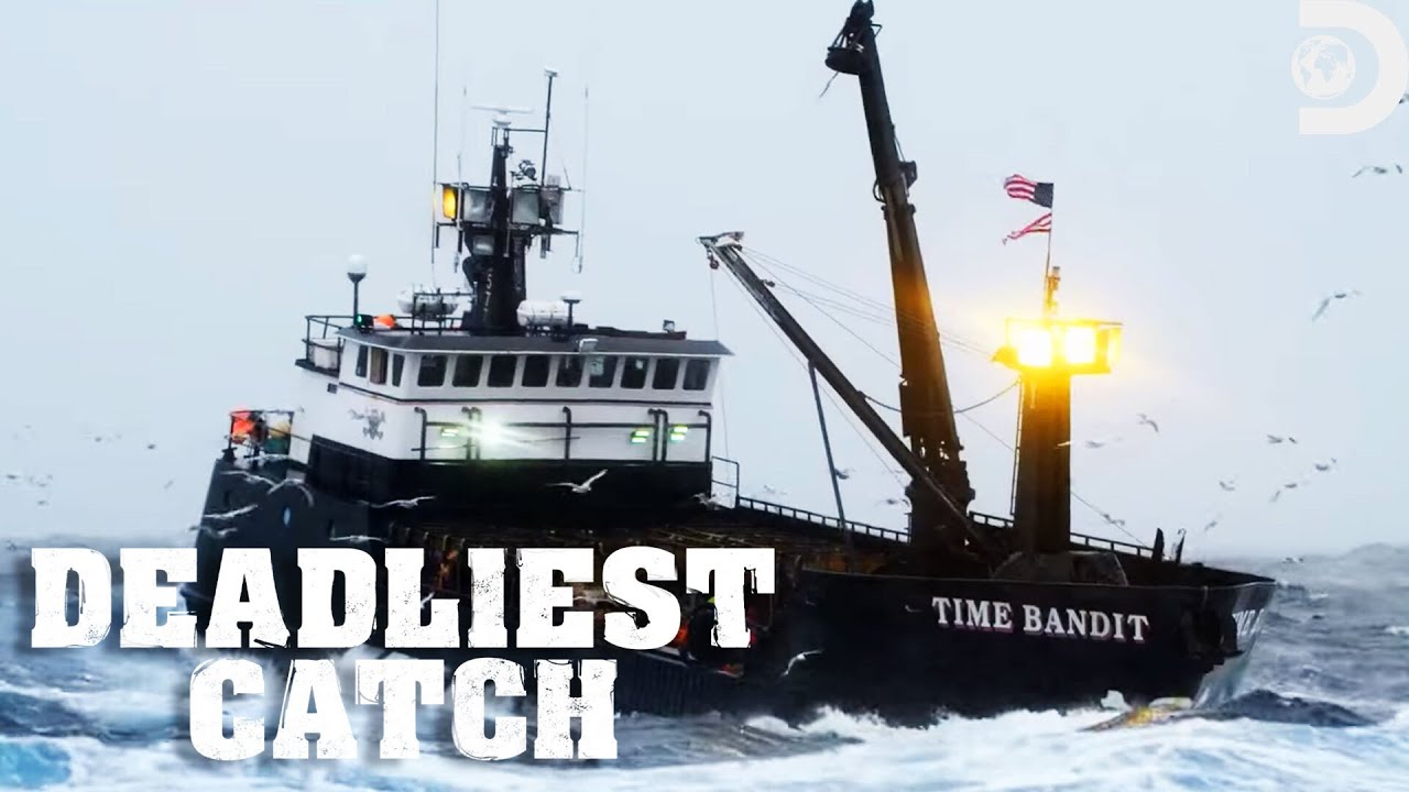 The Time Bandit&rsquo;s Quest for a MILLION DOLLAR Season | Deadliest Catch | Discovery
