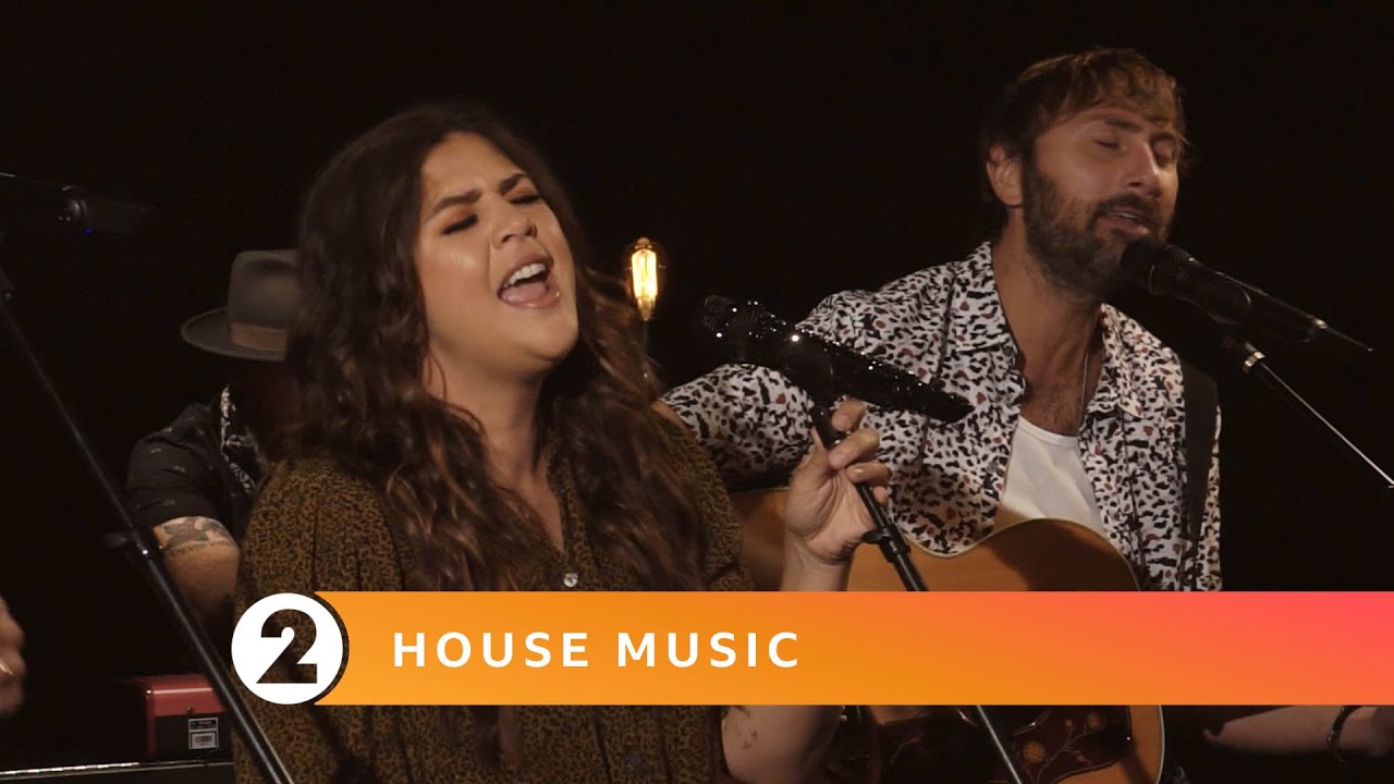 Radio 2 House Music - Lady A - Champagne Night