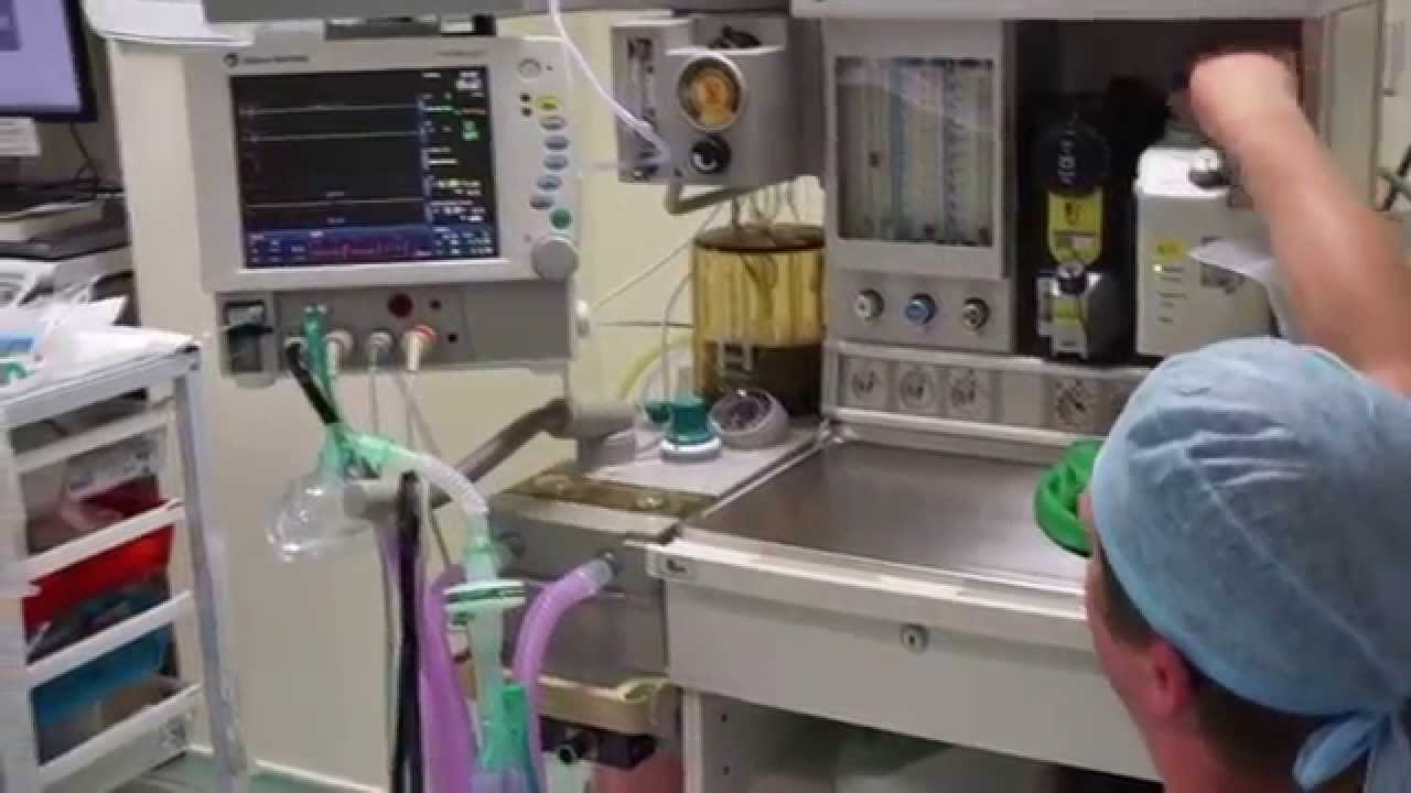 Anaesthetic Machine check Circle system