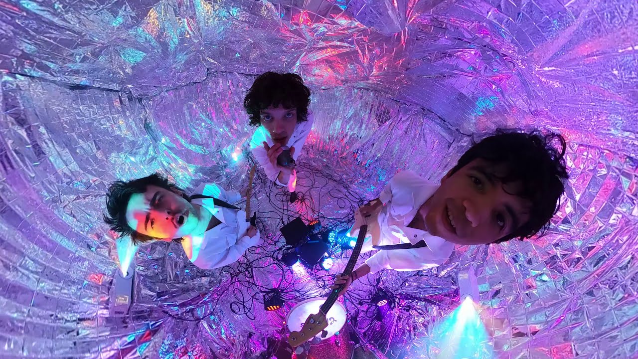 The Criticals - Good Lookin (Official Music Video)