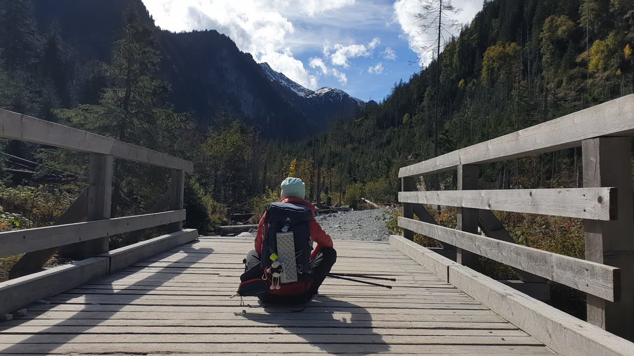 Dolina Pięciu Staw&oacute;w Polskich/Schronisko w Dolinie Roztoki