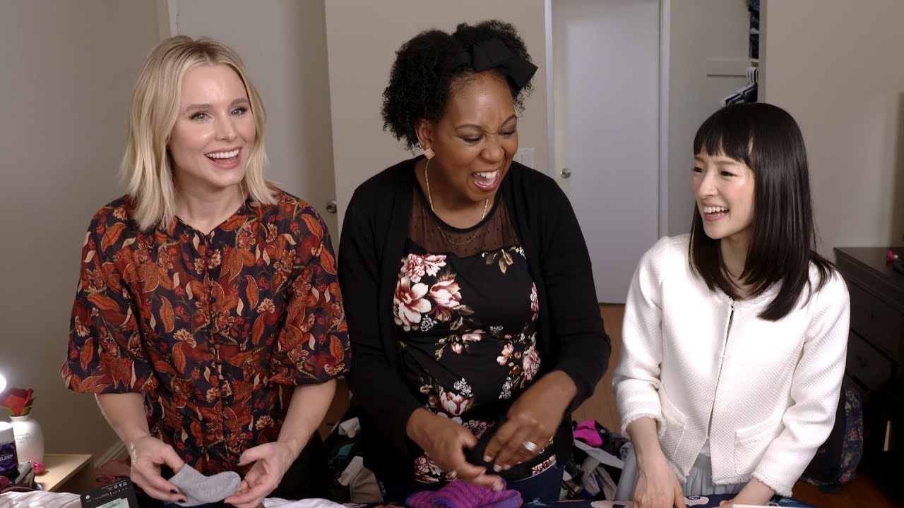 #Momsplaining with Kristen Bell: SparkJoy with Marie Kondo