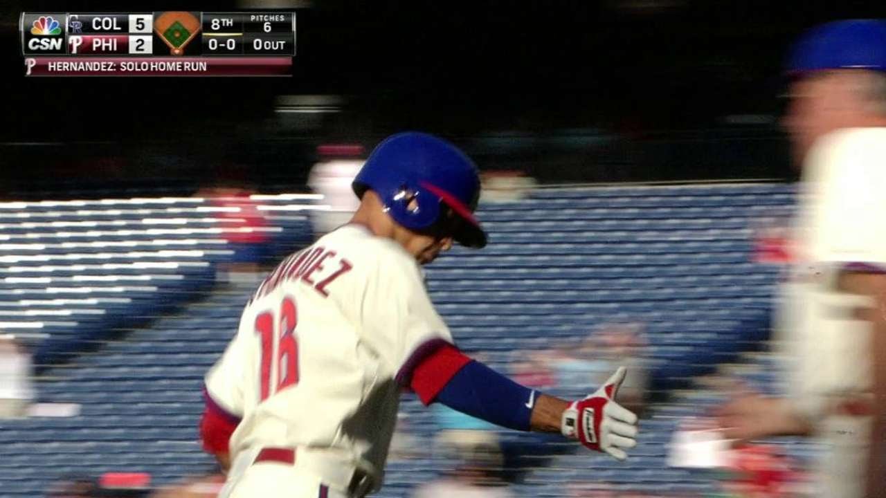 COL@PHI: Hernandez drills pinch-hit homer to right