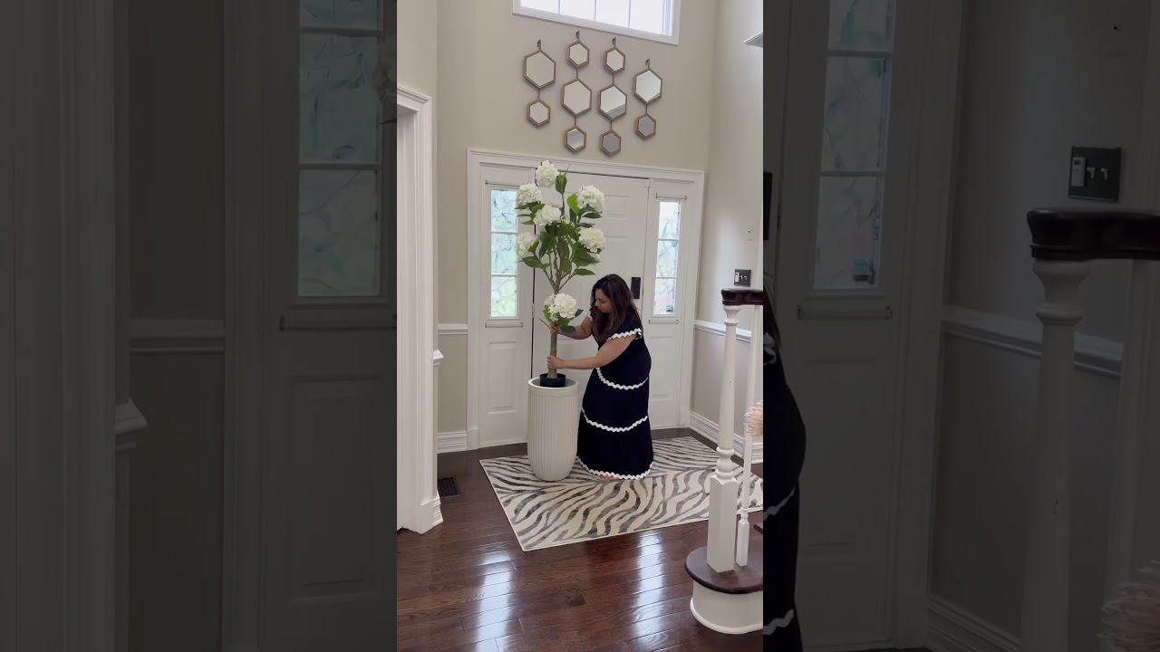 Plant riser is a game changer! #home #amazonhome #planter #viral #shorts #hydrangea #homedecor