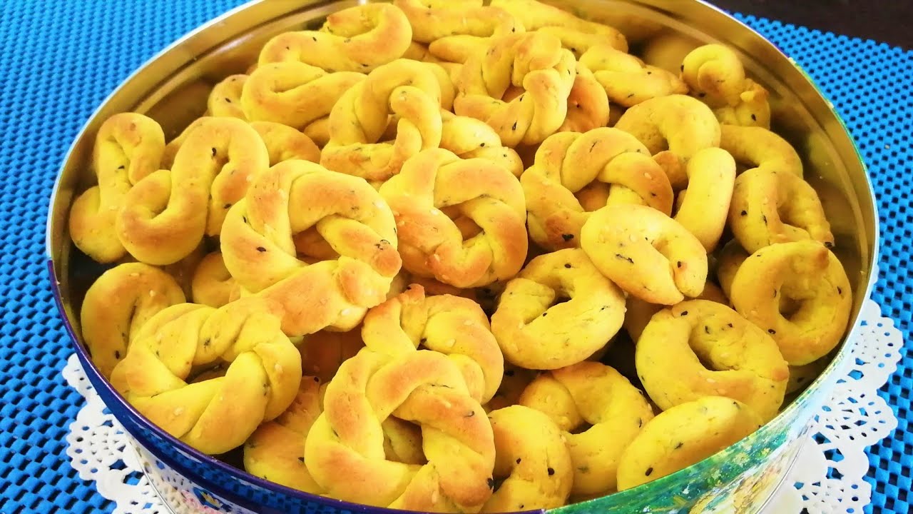 Замечательные праздничные пирожные, приготовленные самым простым способом.