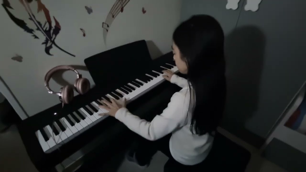 Bimba 10 anni piano: Yiruma - River Flows In You