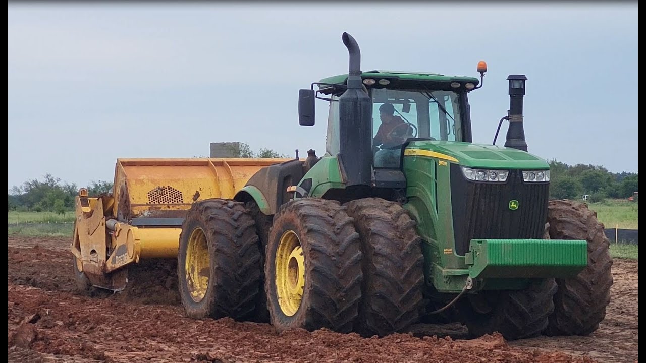 Deere 9570R and 9R 590 Pulling Scrapers