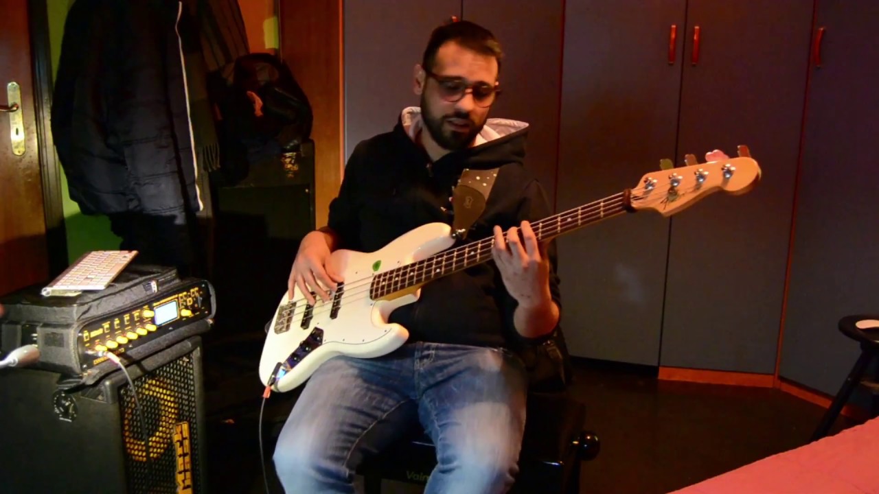 Daniele Silvestri - Gino e l'alfetta (bass cover)