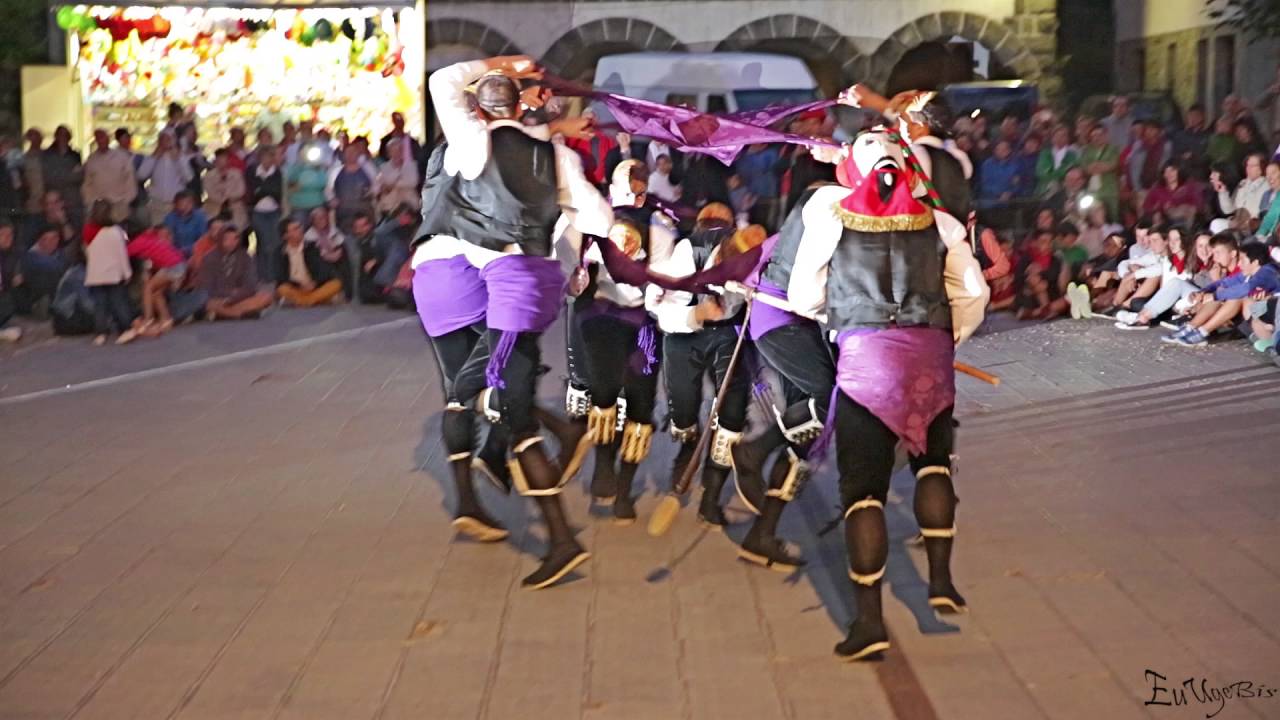 Danzantes Fiestas Ochagavía 2015