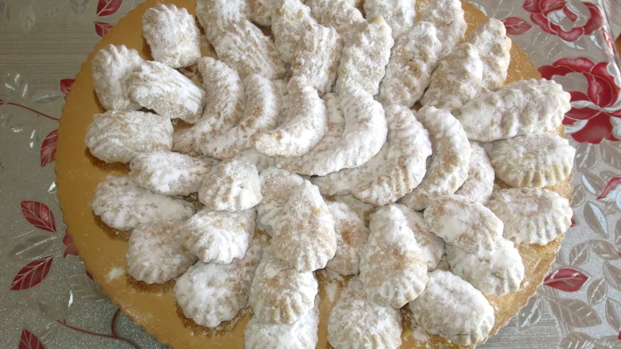 STARINSKE &Scaron;APE SA ORASIMA - sitni i suhi božićni kolači