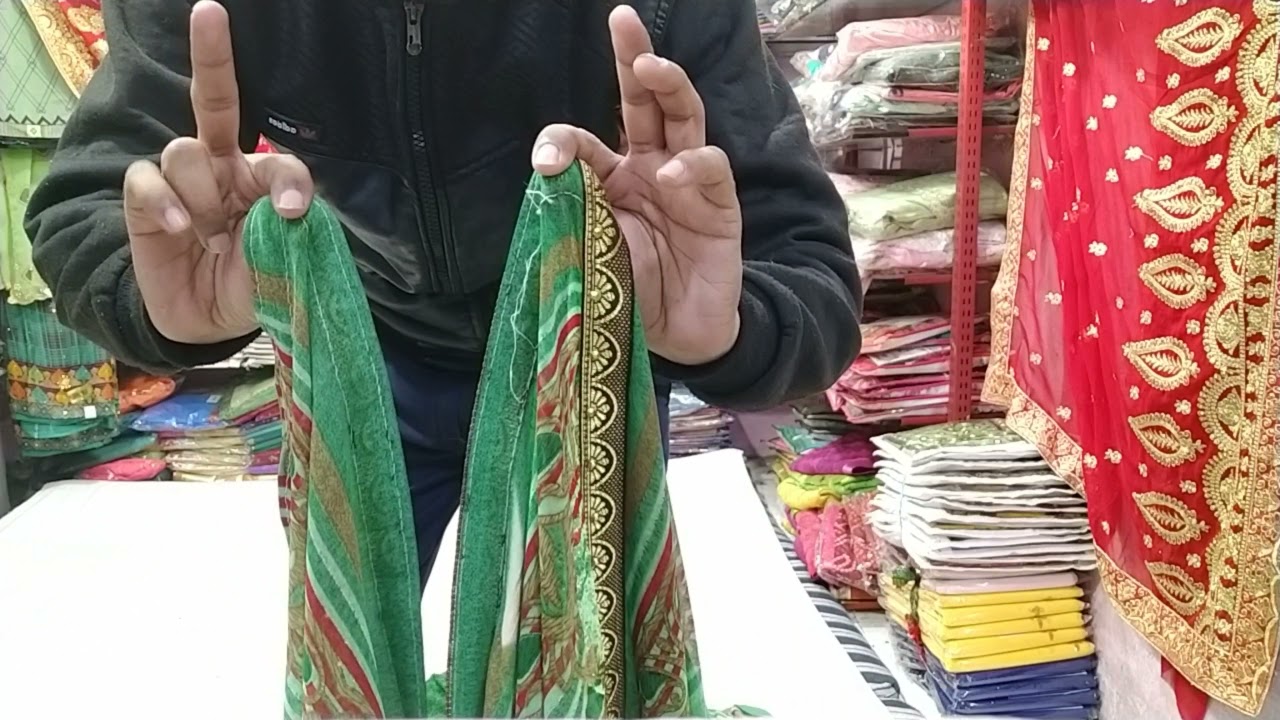 how to fold a printed saree /printed Sarees ko kaise fold/प्रिंटेड साड़ी को कैसे फॉरवर्ड करें
