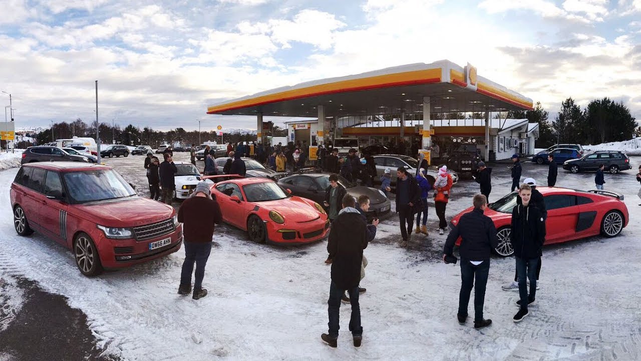 We Spent 3 Hours At A Petrol Station [Snow Tour]