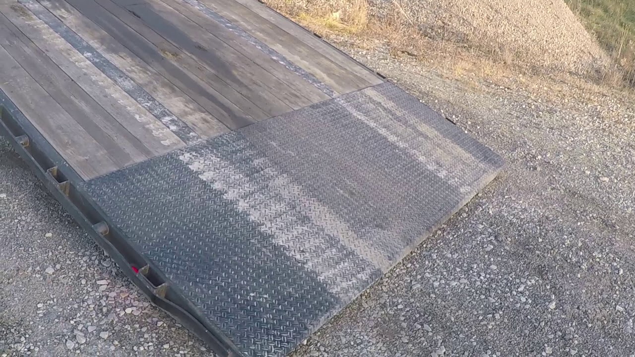 How to Use the Hydraulic Dovetail on a Pj Trailer