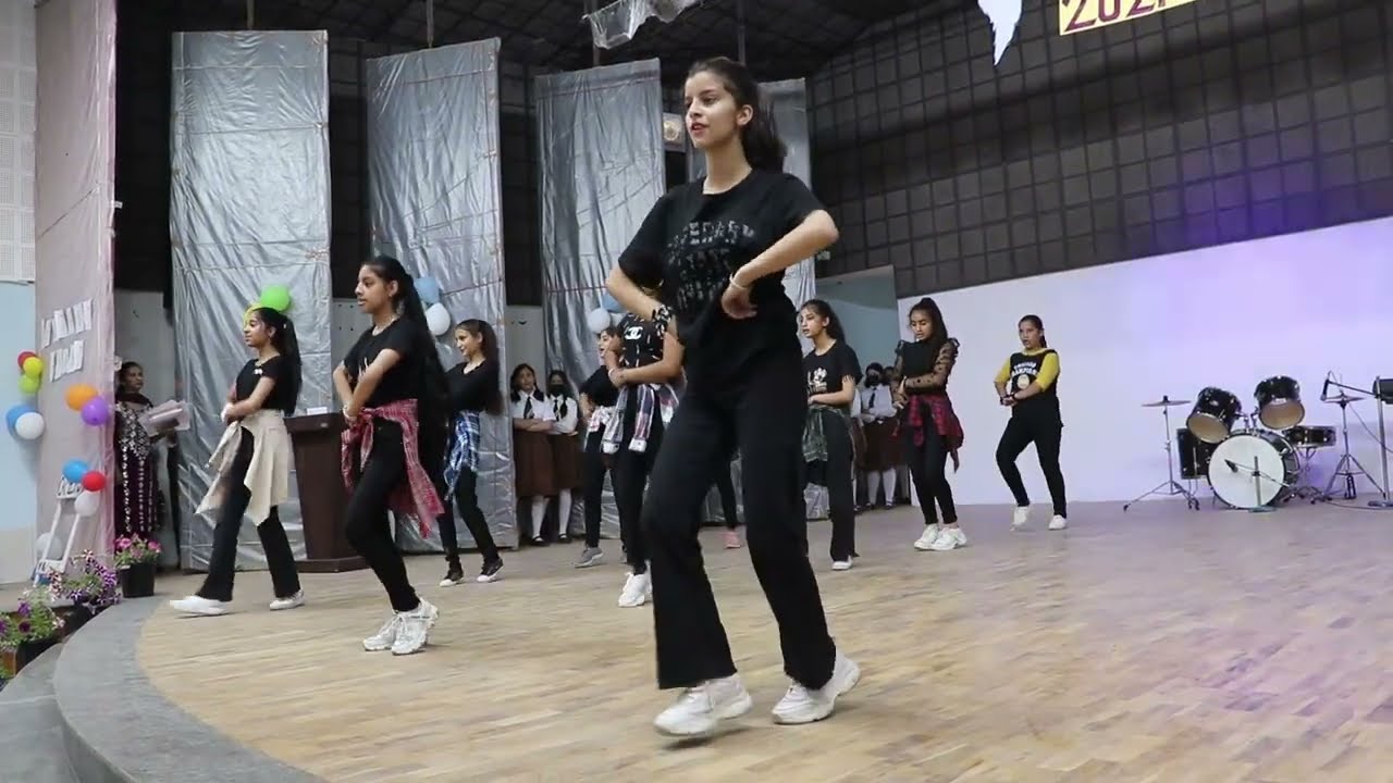 SIDDHI GOEL DANCE GROUP II FAREWELL 2022 MOUNT CARMEL SCHOOL BAIJNATH II