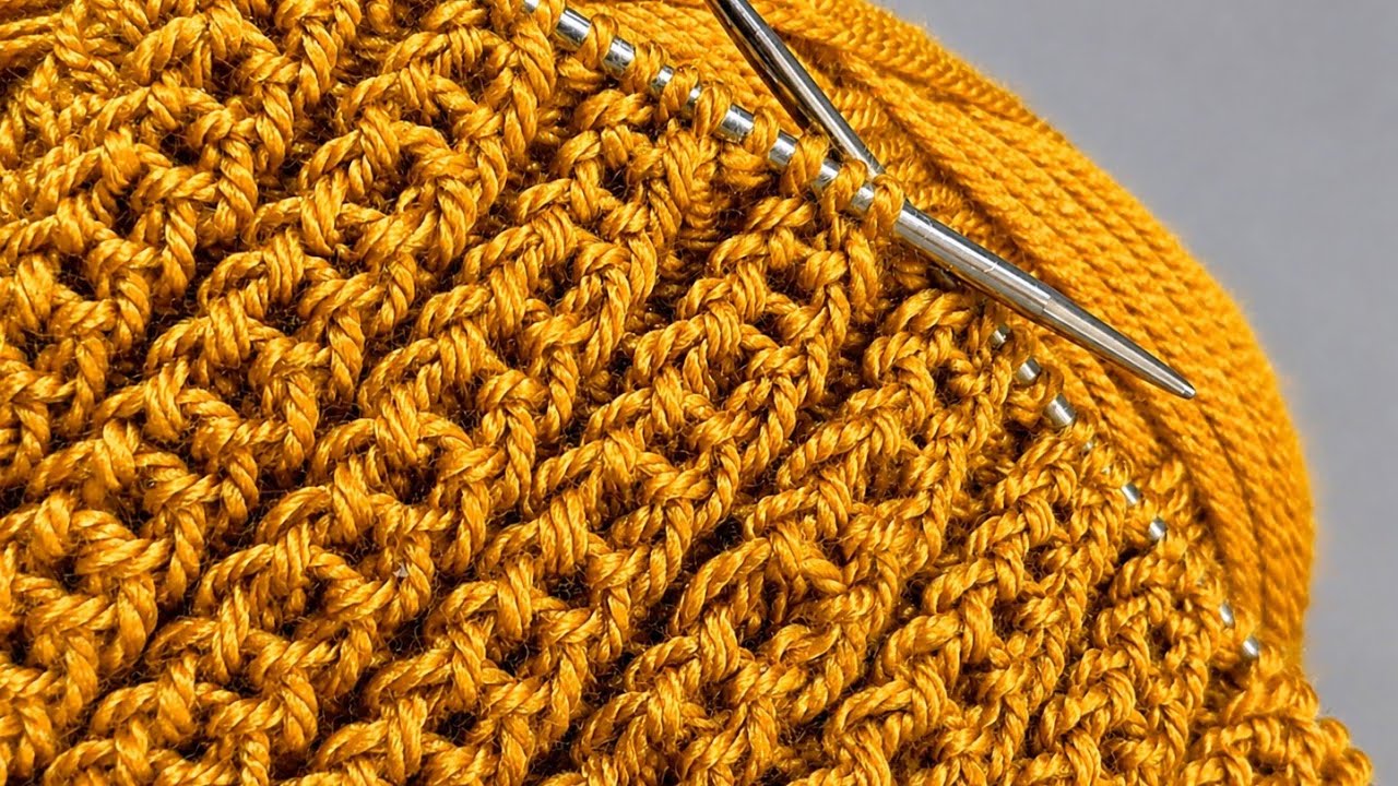 👀Easy Textured Knit Stitch for Beginners!  Step by Step!