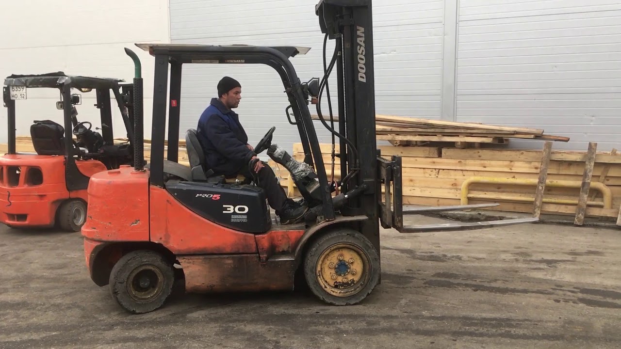 Погрузчик DOOSAN D30S-5 вилочный (дизельный)