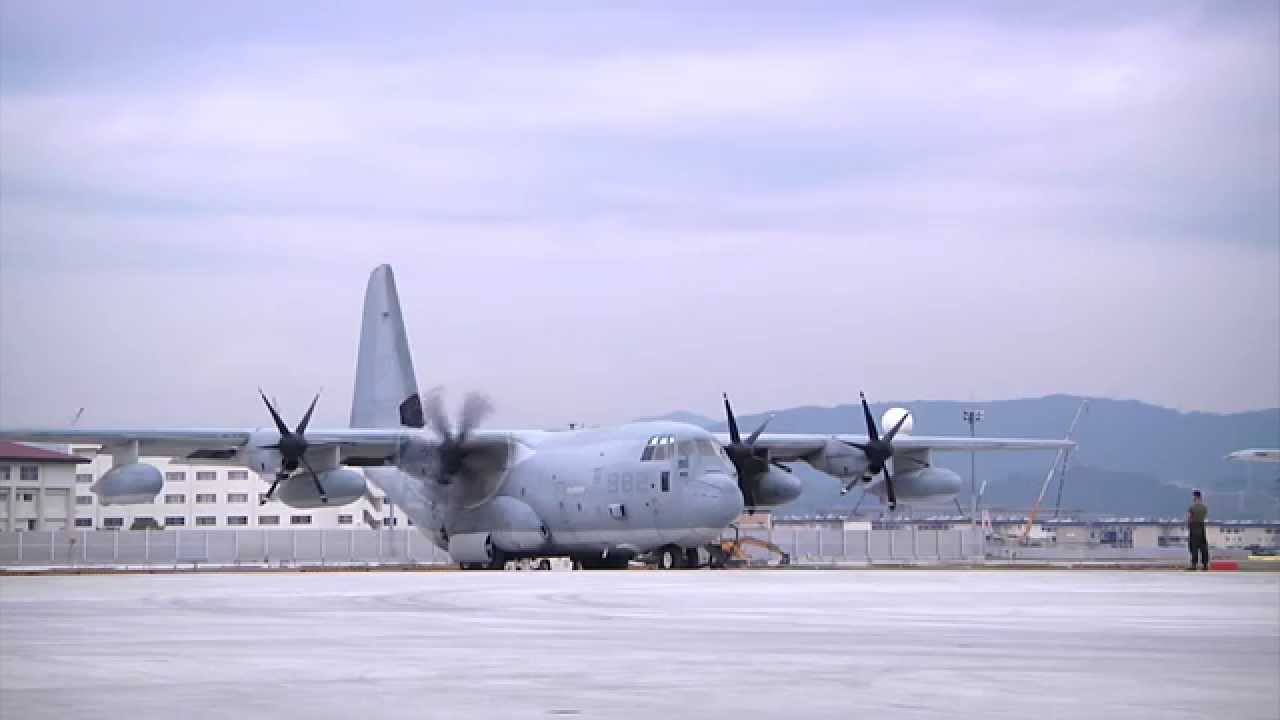 VMGR-152 C-130 Maintenance at MCAS Iwakuni