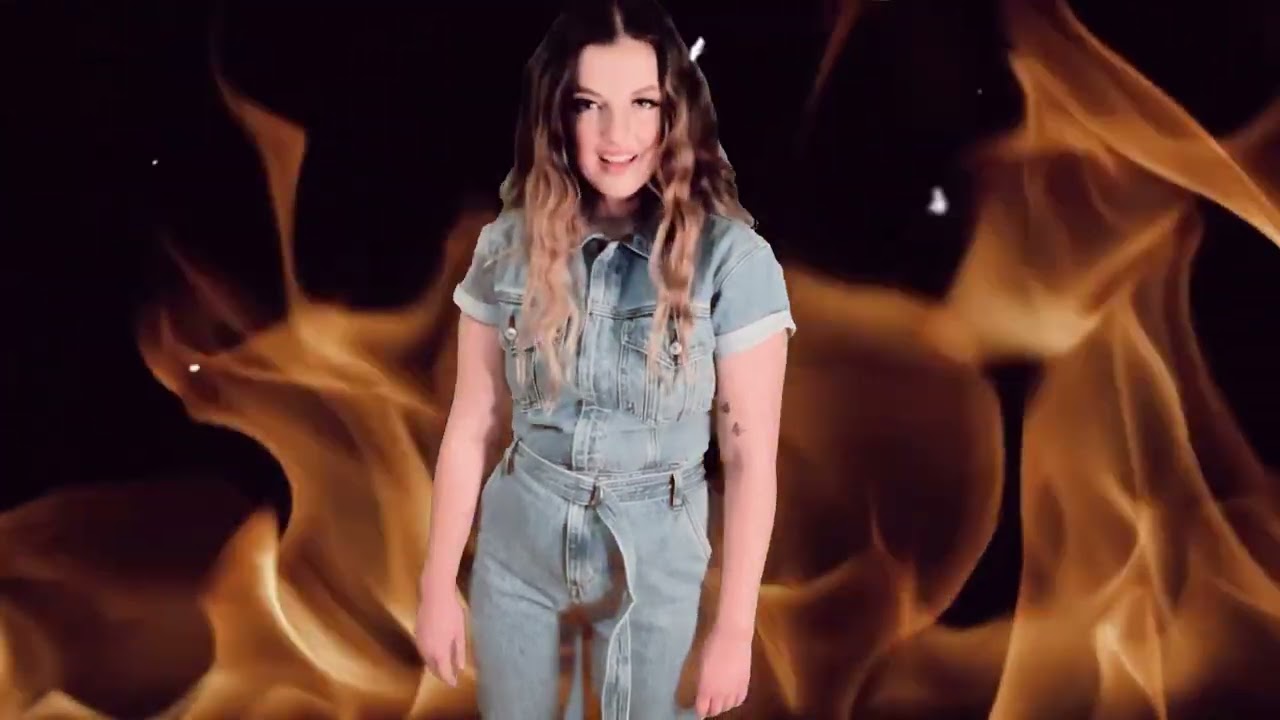 Tinsley - Distract Me (Official Music Video)