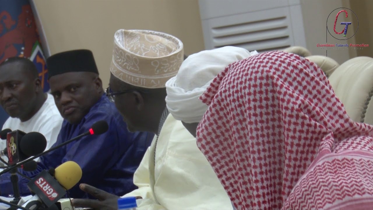 Mufti Menk meets the President of The Gambia at the State house