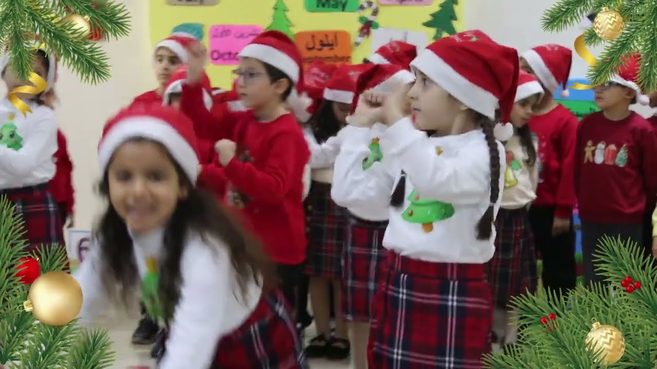 تحت رعاية مديرة المدرسة الاخت ماري بيير قندح - إضاءة شجرة الميلاد في الروضة🎄⭐🎅🏻