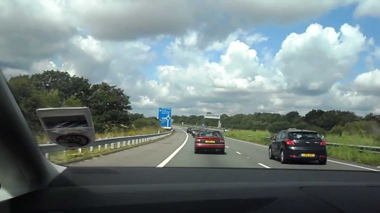 M23 HOW TO USE THE LONG STAY CAR PARKS AT GATWICK SOUTH LONDON AIRPORT & HOW TO SAVE &pound;'s