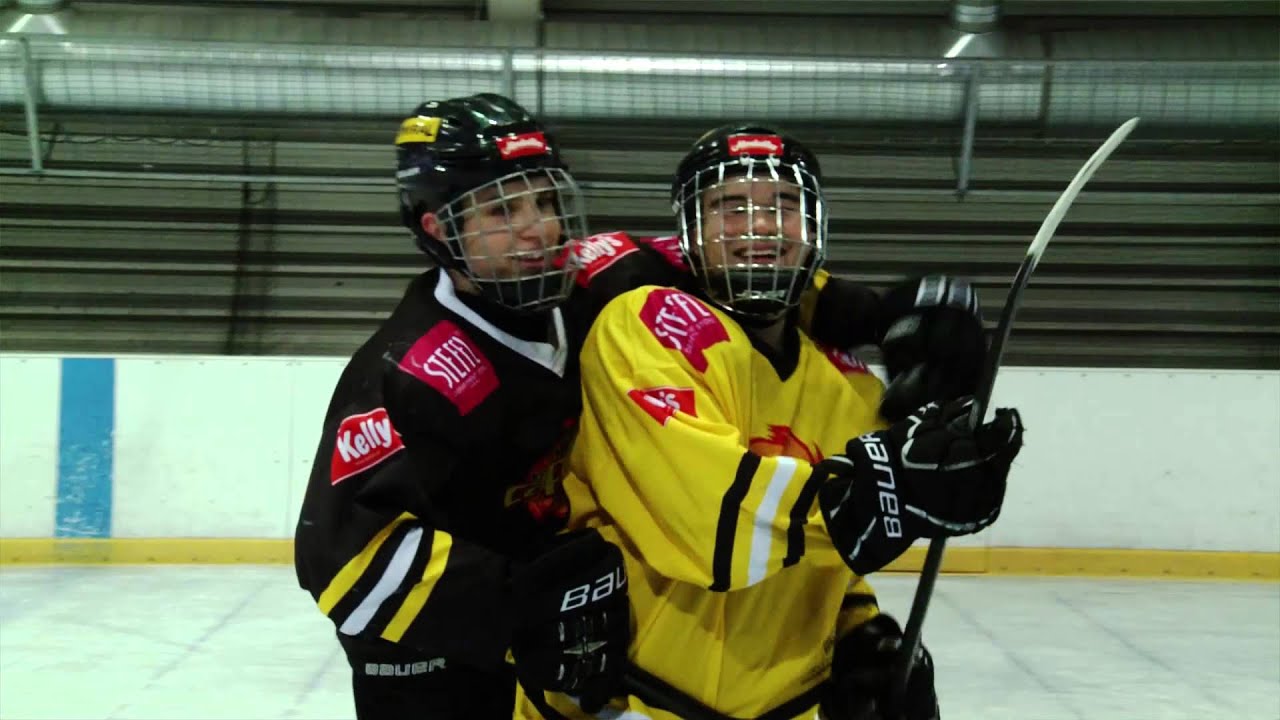 Behind Black And Yellow UPC Vienna Capitals: Silver Capitals