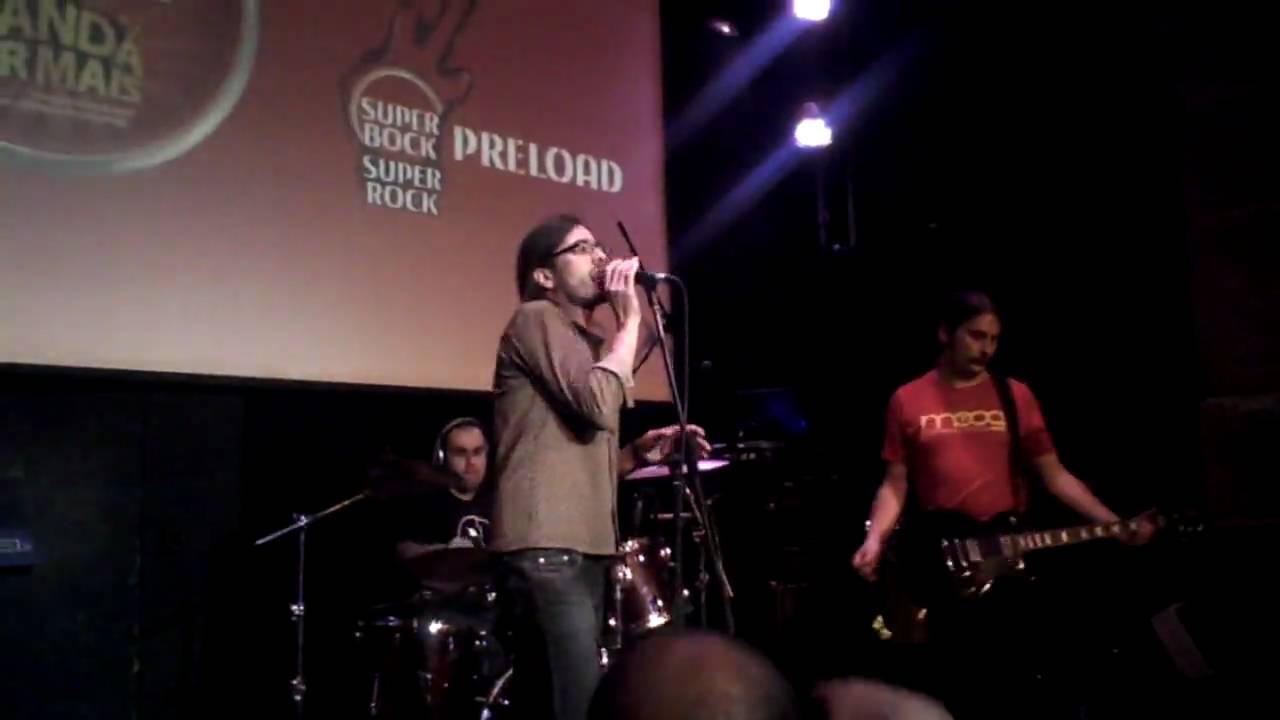 Robot Dealer - Madamme Cruel, live @ Music Box