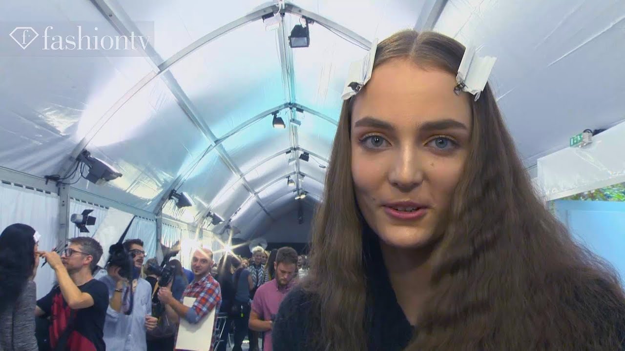 First Look - Viktor & Rolf Spring/Summer 2013 | Paris Fashion Week | FashionTV
