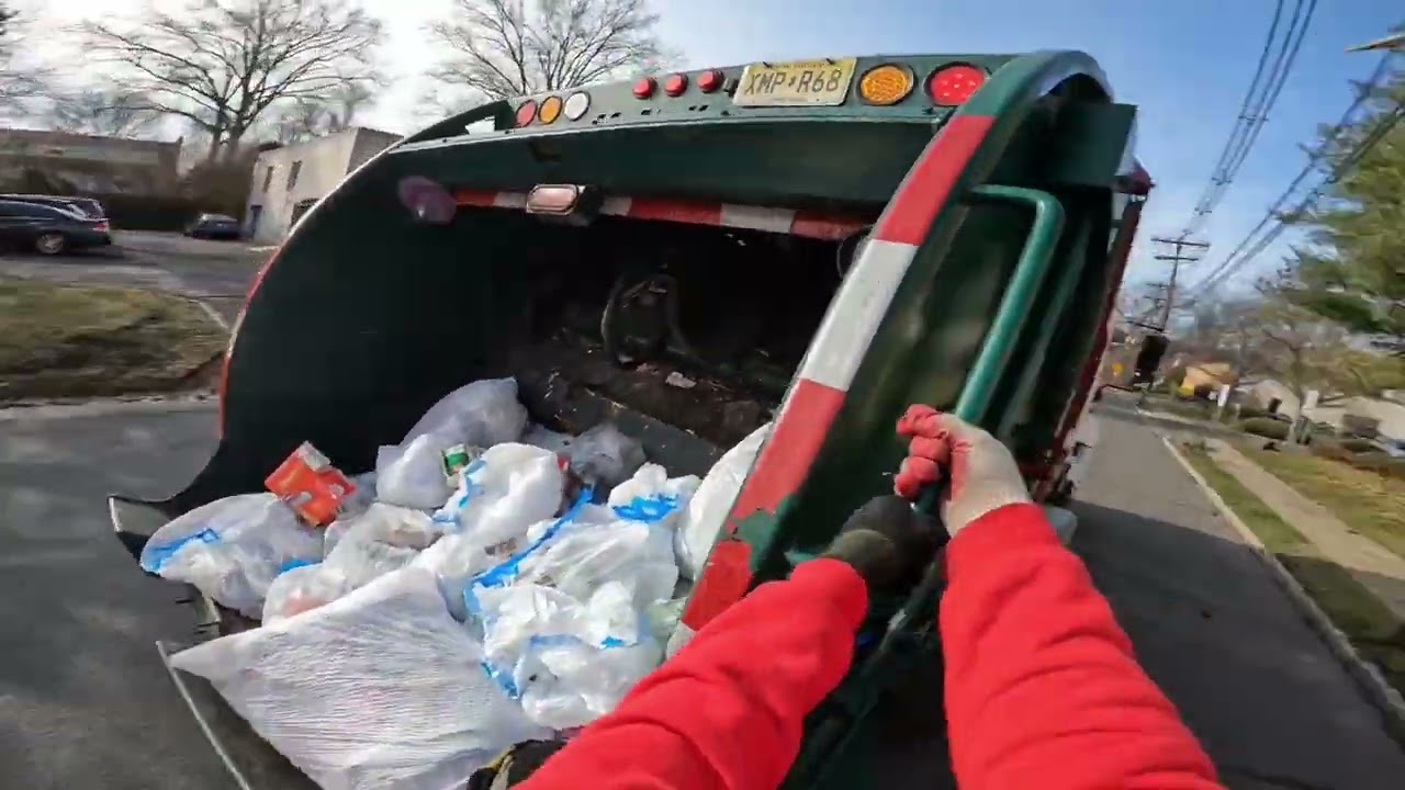 Garbage man at work, ENJOY