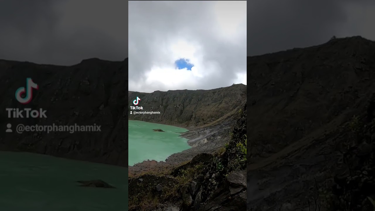 Lago en un crater activo