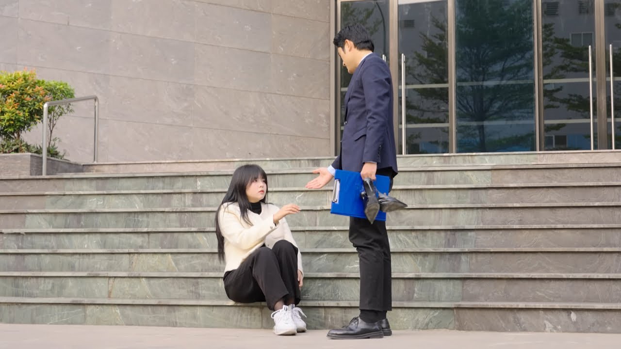 NỮ NH&Acirc;N VI&Ecirc;N TỚI H&Ocirc;N LỄ NGĂN CẢN CHỦ TỊCH KẾT H&Ocirc;N V&Agrave; C&Aacute;I KẾT | G&Atilde;Y SCHOOL TẬP 757