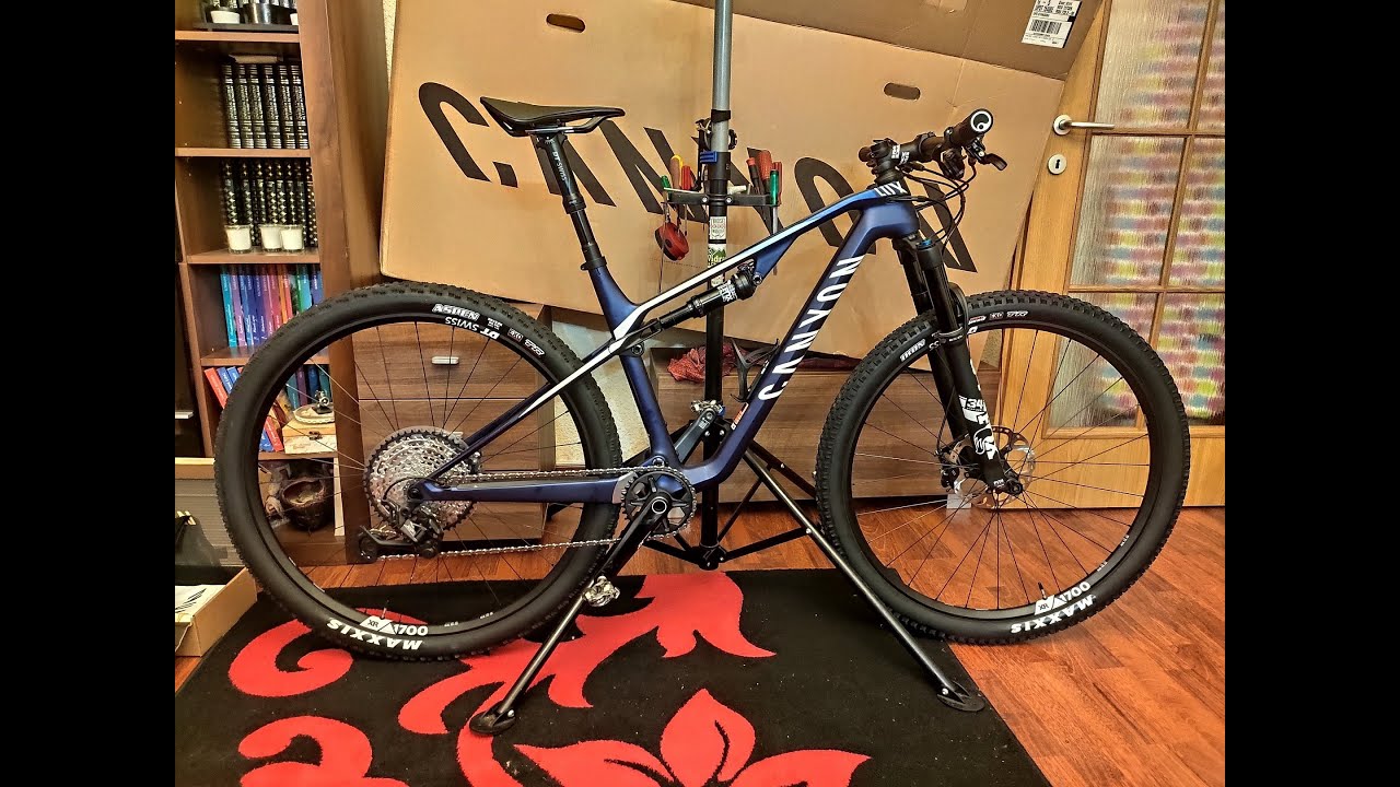 Canyon Lux 7 - super quick unboxing