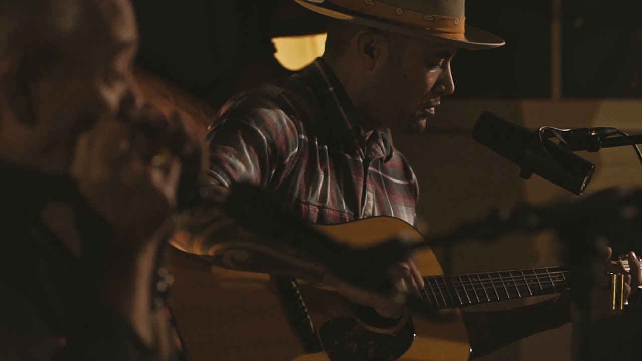Ben Harper & Charlie Musselwhite - 
