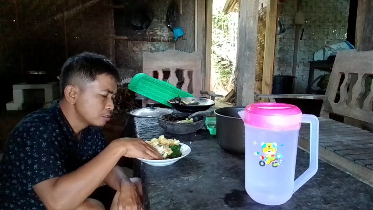 SARAPAN PAGI INI DENGAN SAMBAL IKAN ASIN DAN SAYUR TAHU