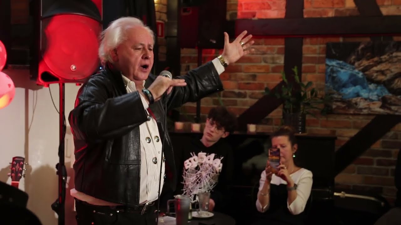 Paweł Bączkowski &Elvis Presley koncert Napoleon Caffe Szamotuły