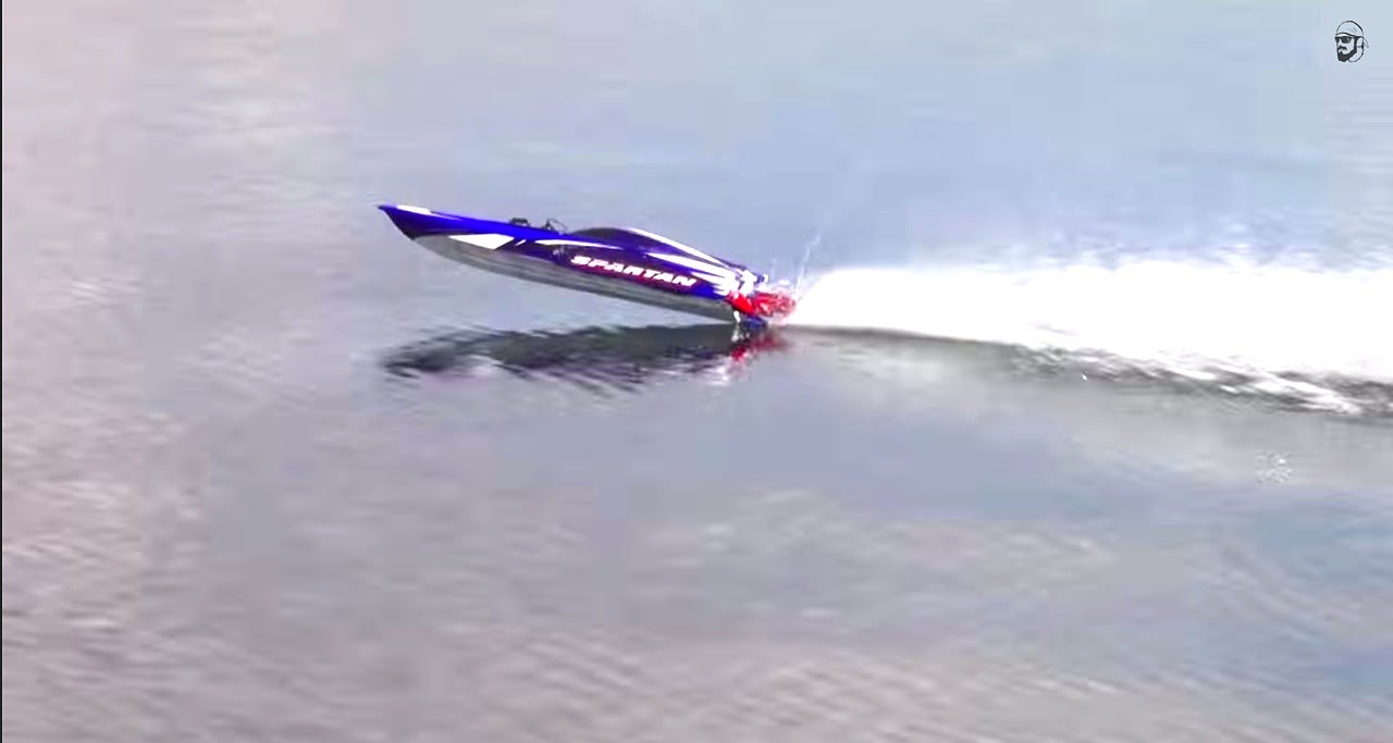 RC ADVENTURES - Traxxas Spartan Extreme Speed Boating