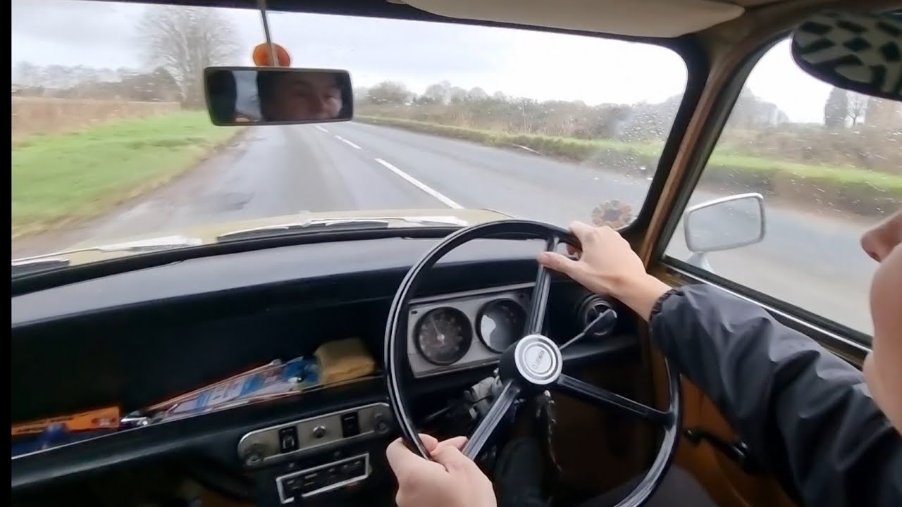 Driving A Classic Mini Clubman Estate!  New Years Day Road Trip 1976 style!