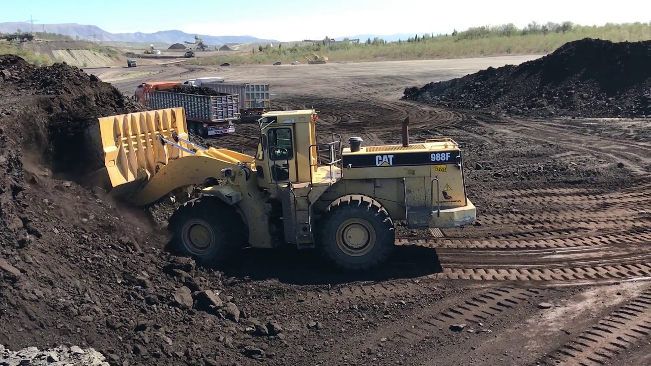 Caterpillar 988F Wheel Loader Loading Coal On Trucks - Labrianidis SA