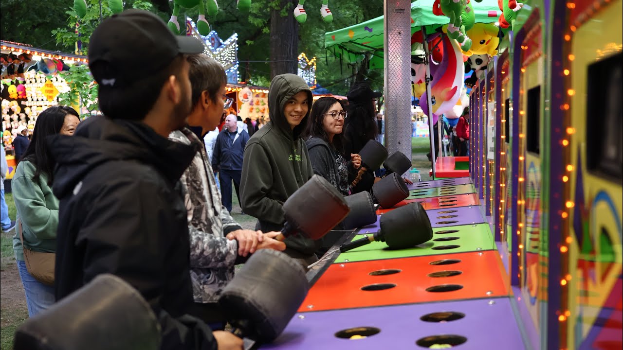 Street Photography POV at Rose City Fair Canon R50