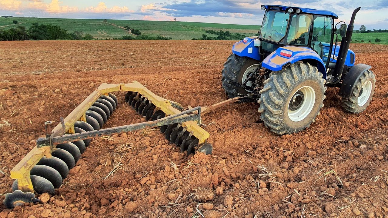 PASSANDO A GRADE NIVELADORA 32 DISCOS! (TERRA PRONTA PARA O PLANTIO DA SOJA)